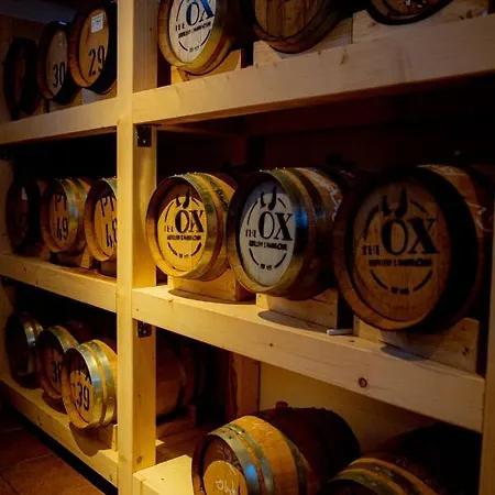 酒店 & Restaurant Zum Ochsen -ox Distillery Hösbach
