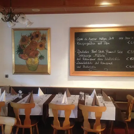 & Restaurant Zum Ochsen -ox Distillery