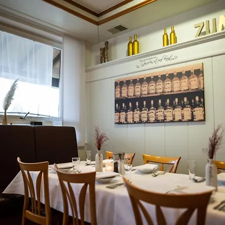 & Restaurant Zum Ochsen -ox Distillery Hotel Hösbach