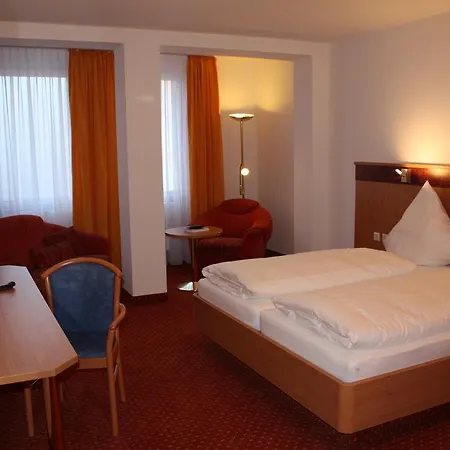 Hotel & Restaurant Zum Ochsen -ox Distillery 3*