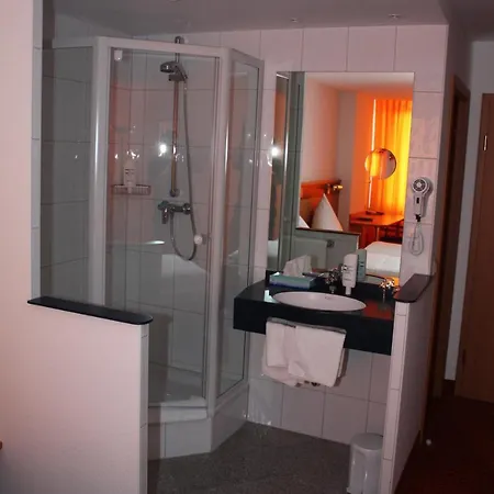 Hotel & Restaurant Zum Ochsen -ox Distillery 3*